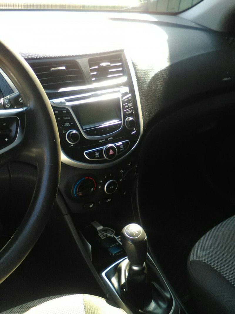 Hyundai Solaris 2013
