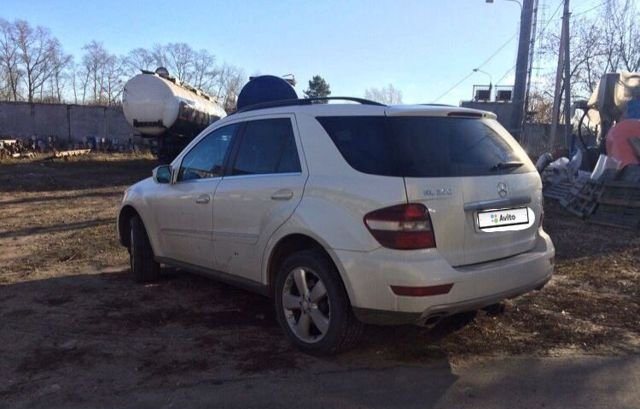 Mercedes-Benz M-class 2010