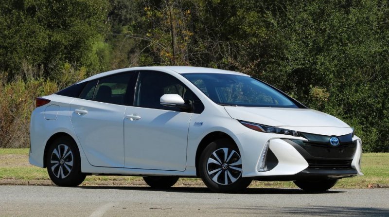Toyota Prius V 2017