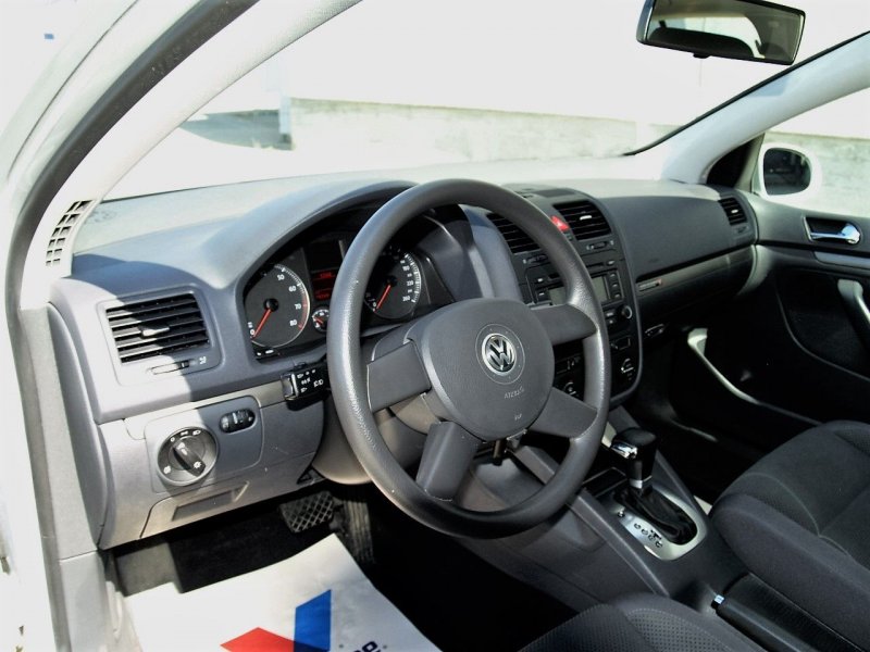 Volkswagen Golf 2005