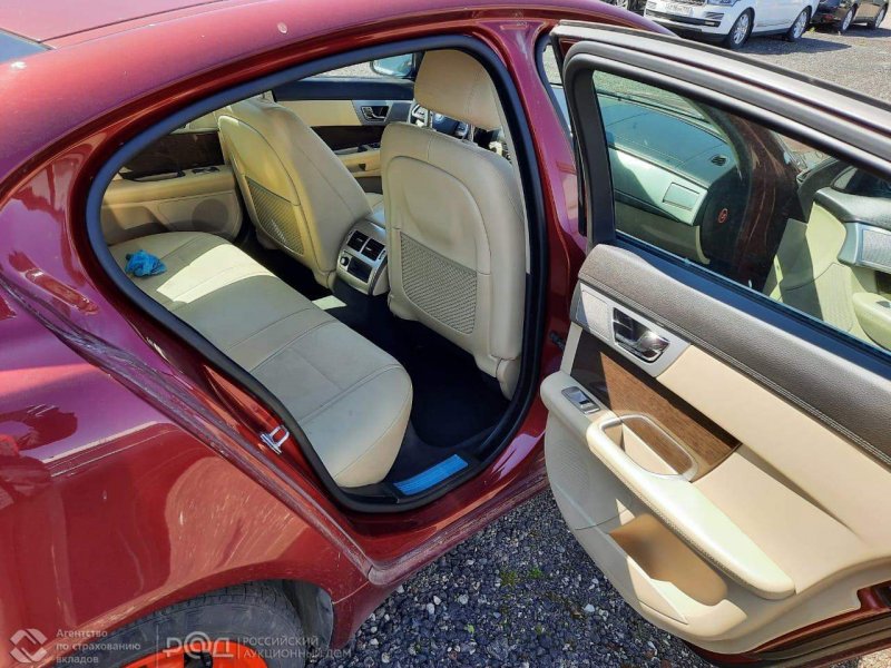 Jaguar XF 2013