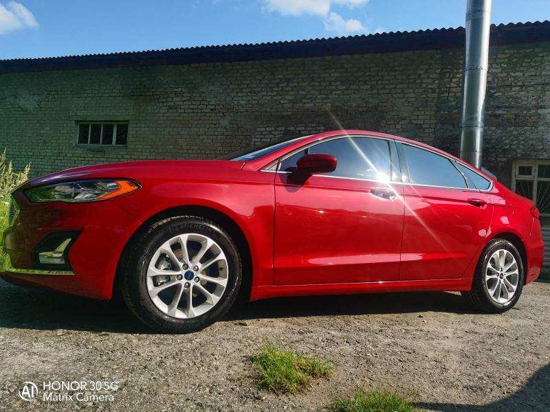 Ford Fusion 2020