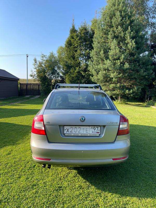 SKODA Octavia 2012