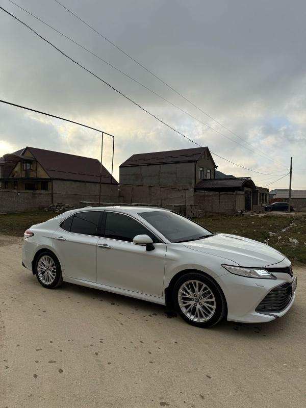 Toyota Camry 2020