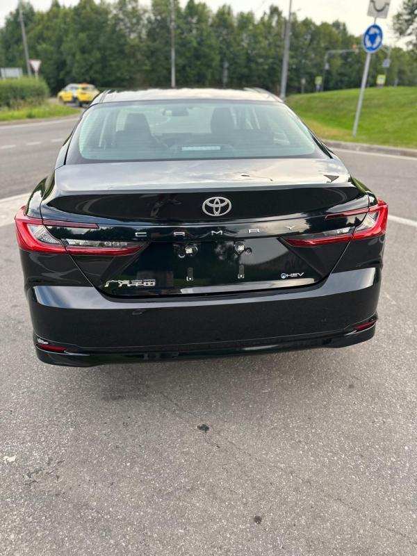 Toyota Camry 2024